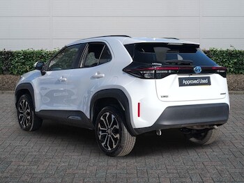 Used Toyota Yaris 2024 for sale - 77587999: Photo