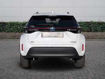 Used Toyota Yaris 2024 for sale - 77587999: Photo