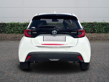 Used Toyota Yaris 2023 for sale - 79182619: Photo
