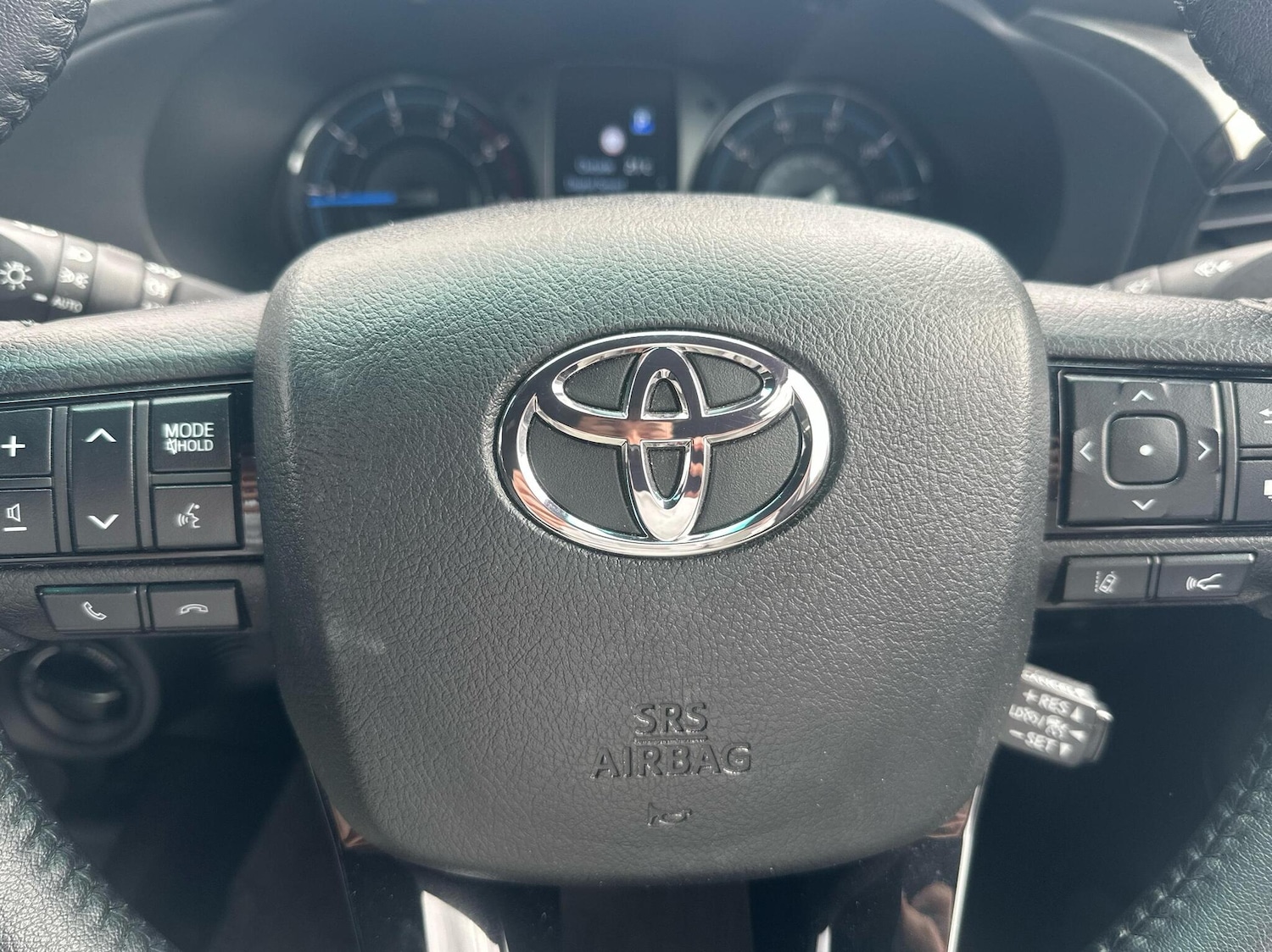 Used Toyota Hilux 2023 for sale - 76434215: Photo 8