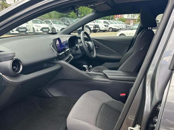Used Toyota C-HR 2024 for sale - 75432373: Photo 10