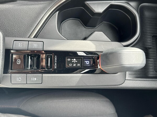 Used Toyota C-HR 2024 for sale - 75432373: Photo 21
