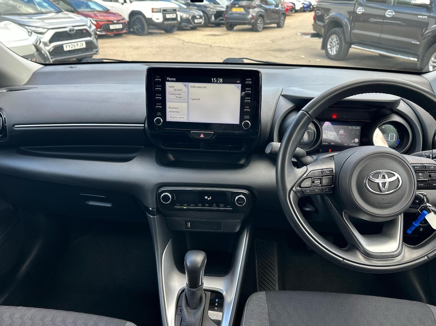 Used Toyota Yaris 2022 for sale - 76154330: Photo 5