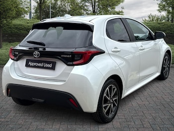 Used Toyota Yaris 2022 for sale - 75733613: Photo