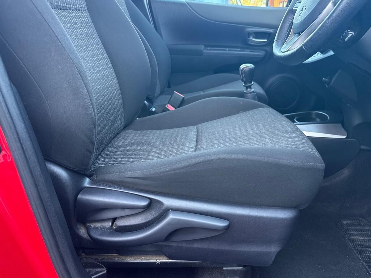 Used Toyota Yaris 2014 for sale - 77013381: Photo 25