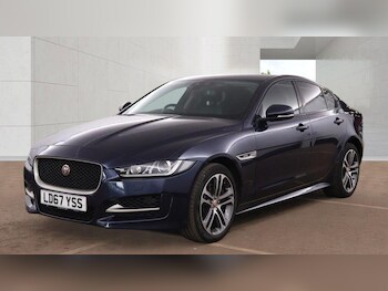 Used Jaguar XE 2018 for sale - 79132984: Photo