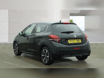 Used Peugeot 208 2017 for sale - 78999433: Photo