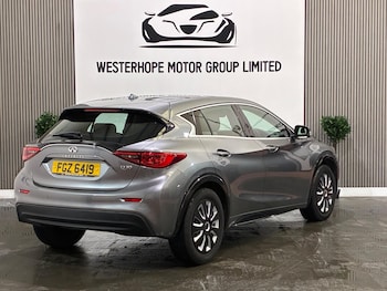 Used Infiniti Q30 2017 for sale - 79325093: Photo