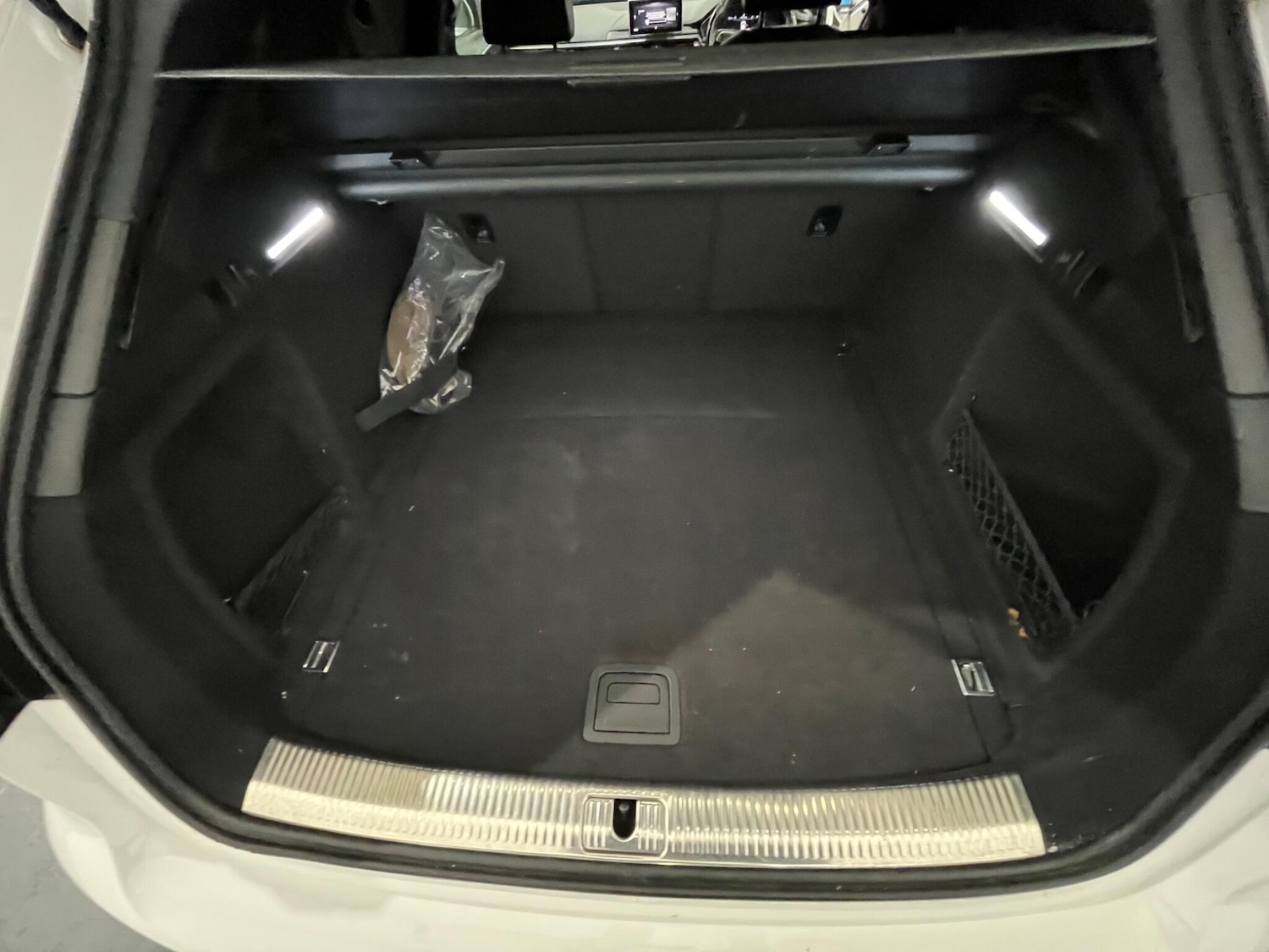 Used Audi A4 2016 for sale - 77229809: Photo 9