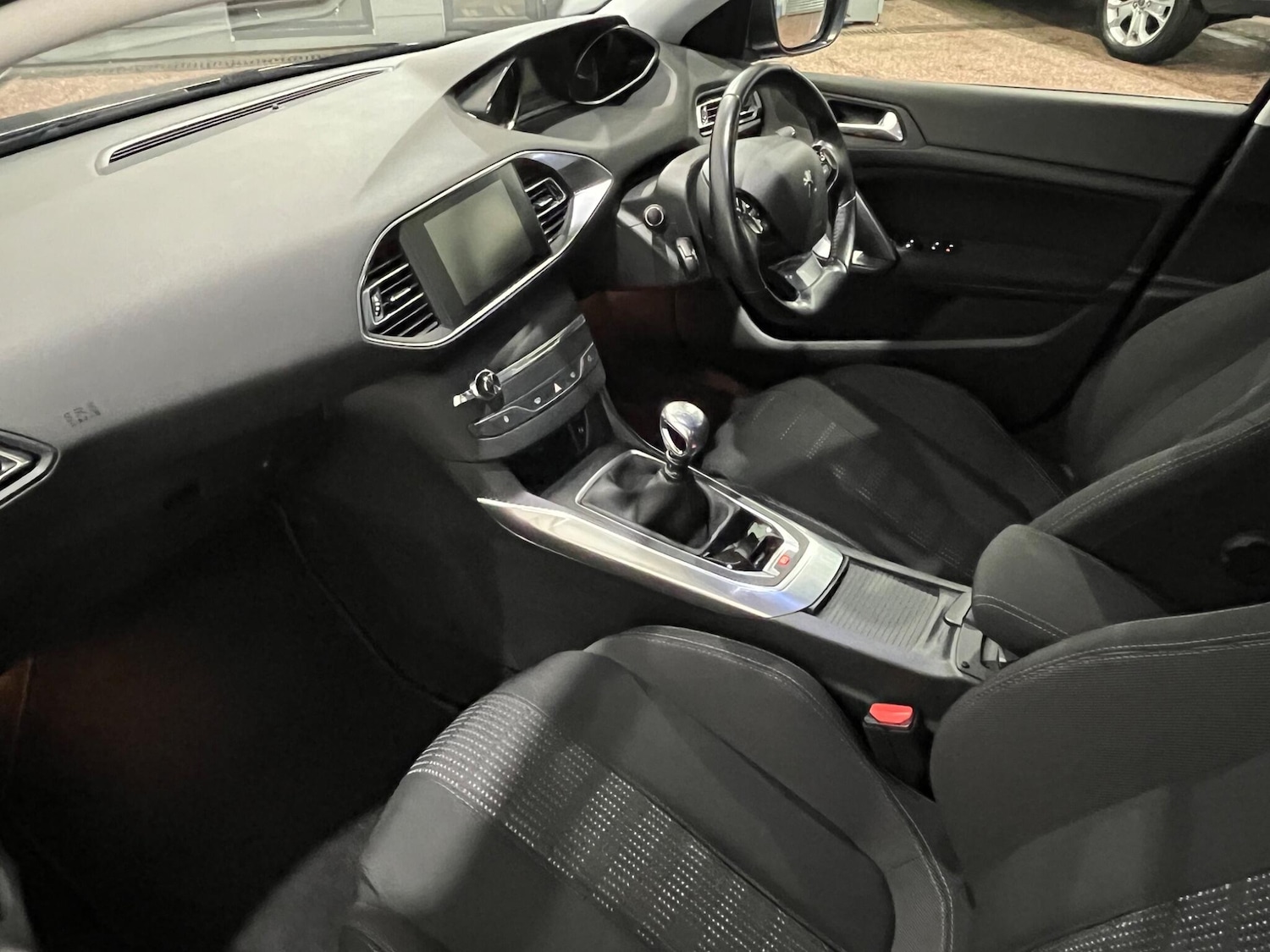 Used Peugeot 308 2016 for sale - 76370962: Photo 17