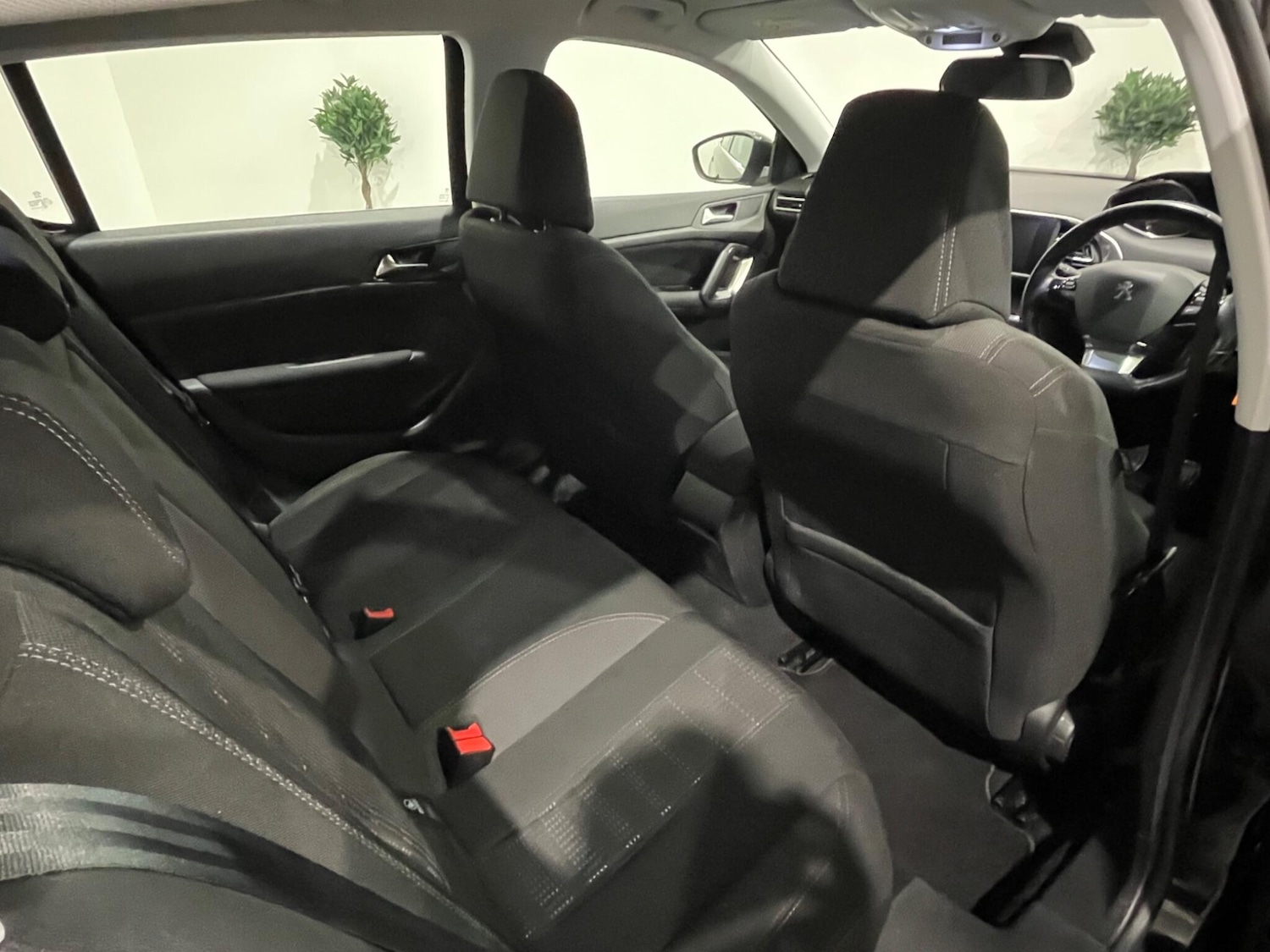Used Peugeot 308 2016 for sale - 76370962: Photo 18