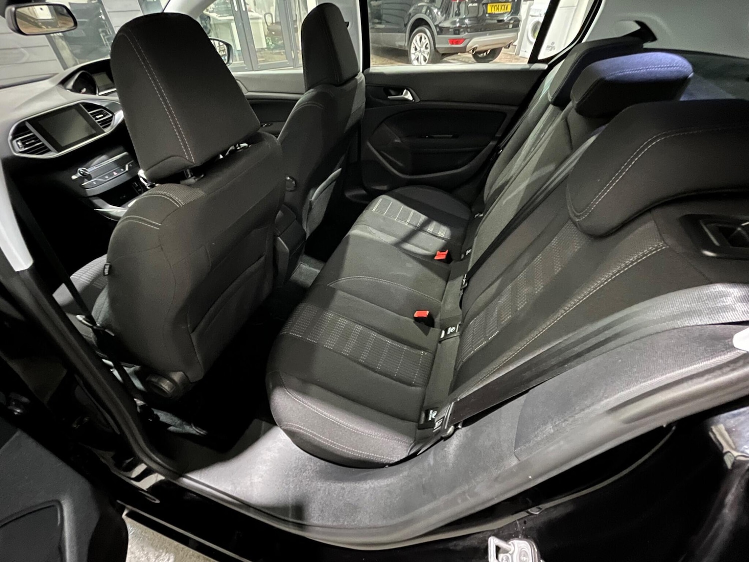 Used Peugeot 308 2016 for sale - 76370962: Photo 19