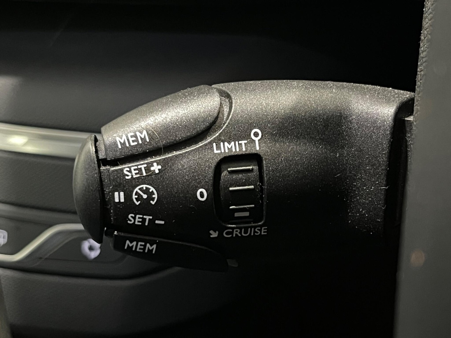Used Peugeot 308 2016 for sale - 76370962: Photo 24