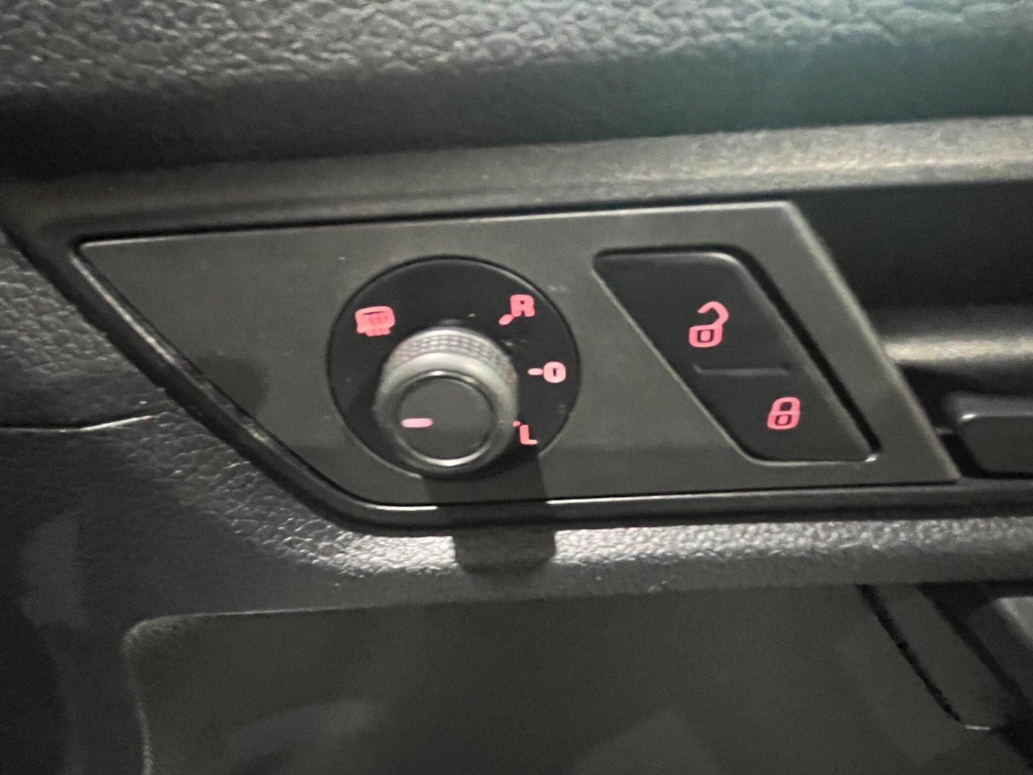 Used Volkswagen Caddy Maxi 2017 for sale - 77441237: Photo 25