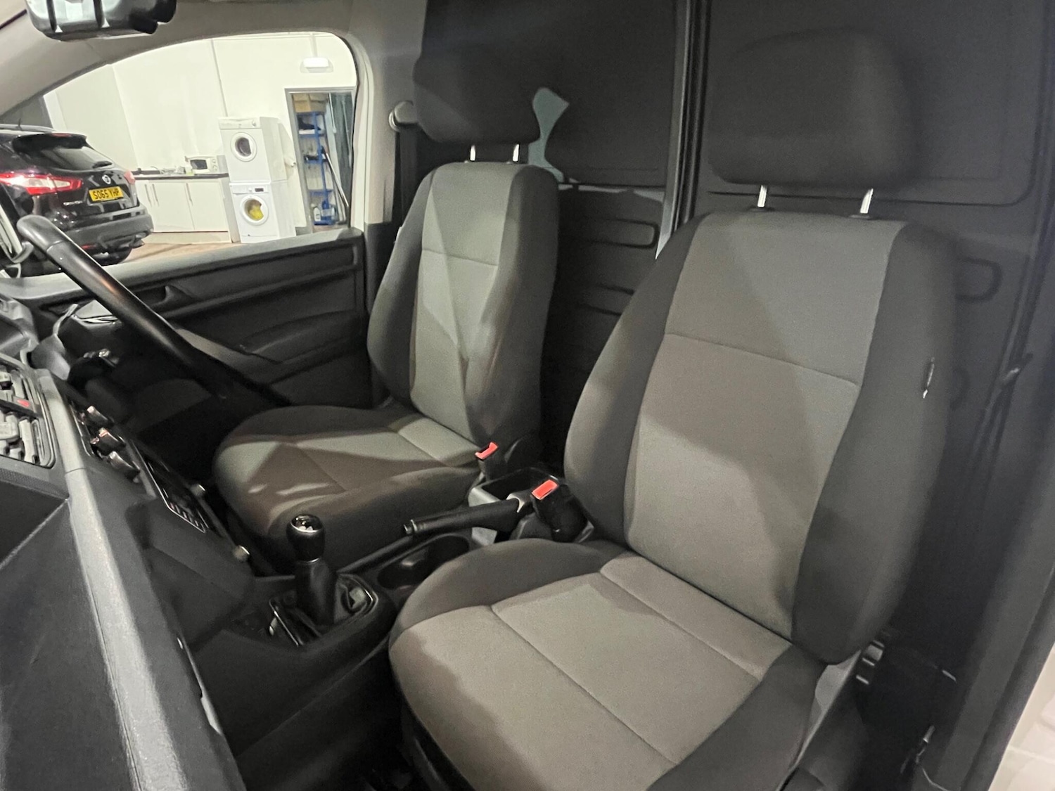 Used Volkswagen Caddy Maxi 2017 for sale - 77441237: Photo 32