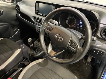 Used Hyundai i10 2020 for sale - 79464292: Photo