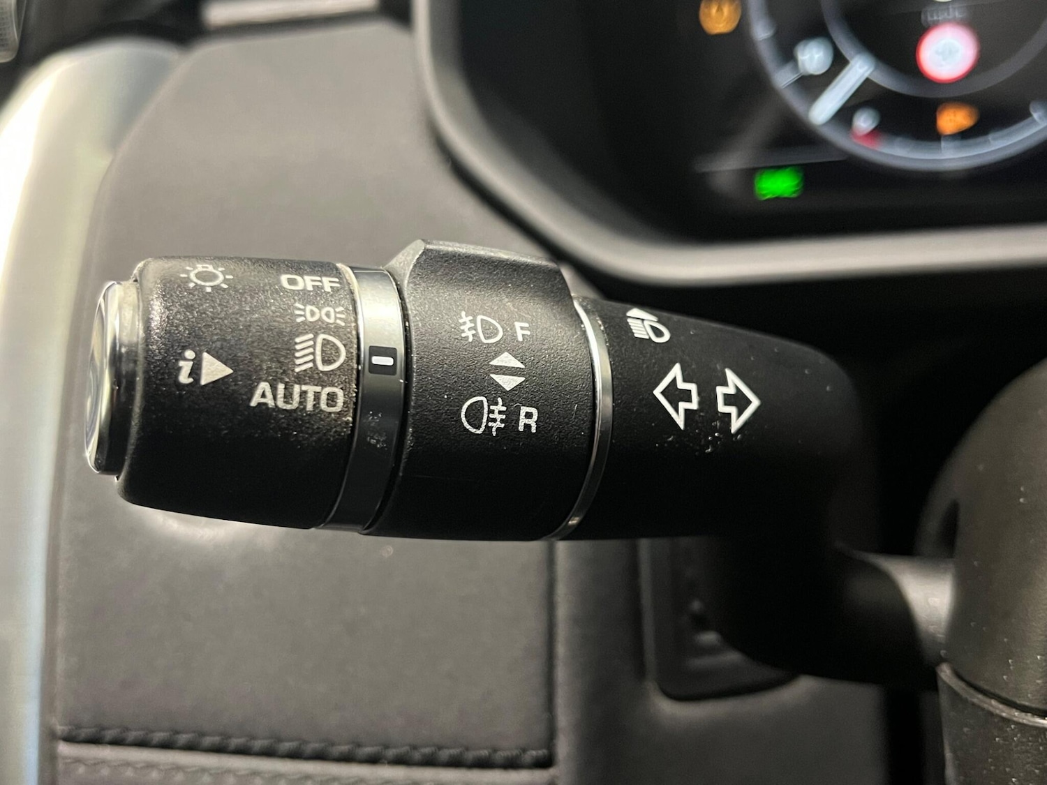 Used Land Rover Discovery 2018 for sale - 76657926: Photo 31