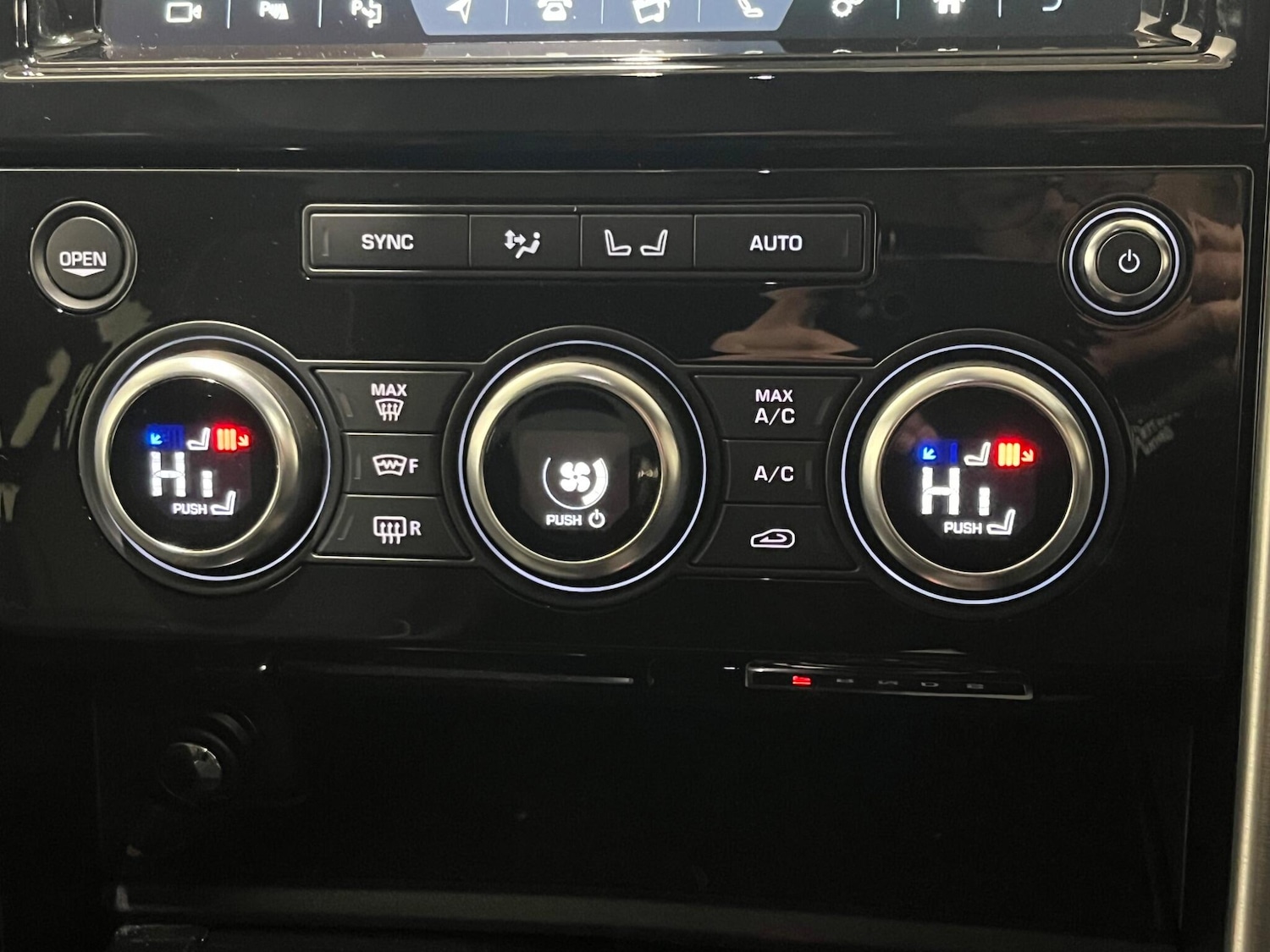 Used Land Rover Discovery 2018 for sale - 76657926: Photo 34