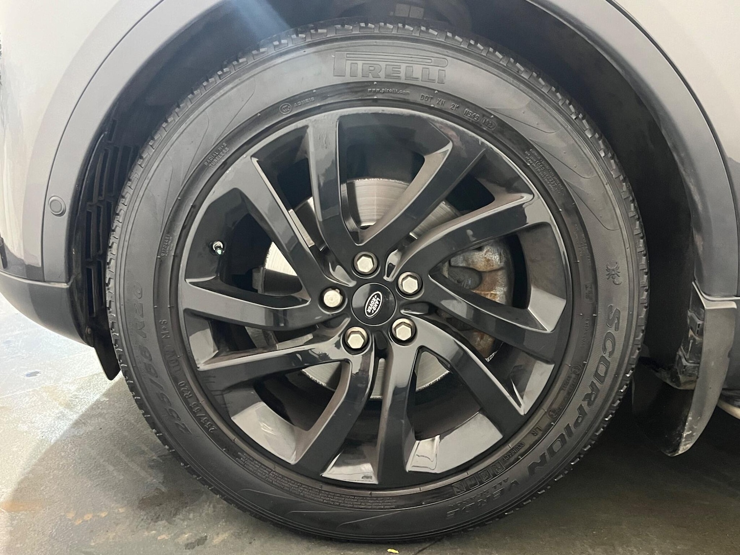 Used Land Rover Discovery 2018 for sale - 76657926: Photo 46