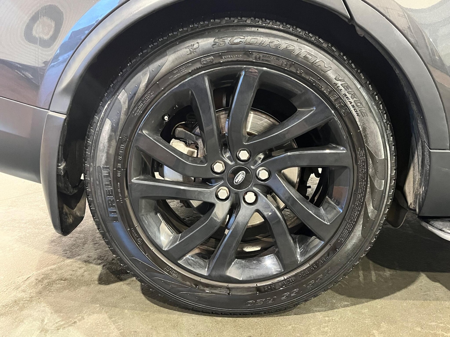 Used Land Rover Discovery 2018 for sale - 76657926: Photo 48