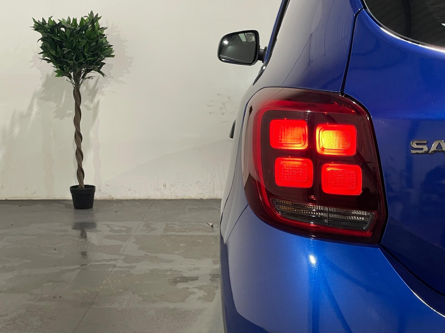 Used Dacia Sandero 2020 for sale - 77724119: Photo 42