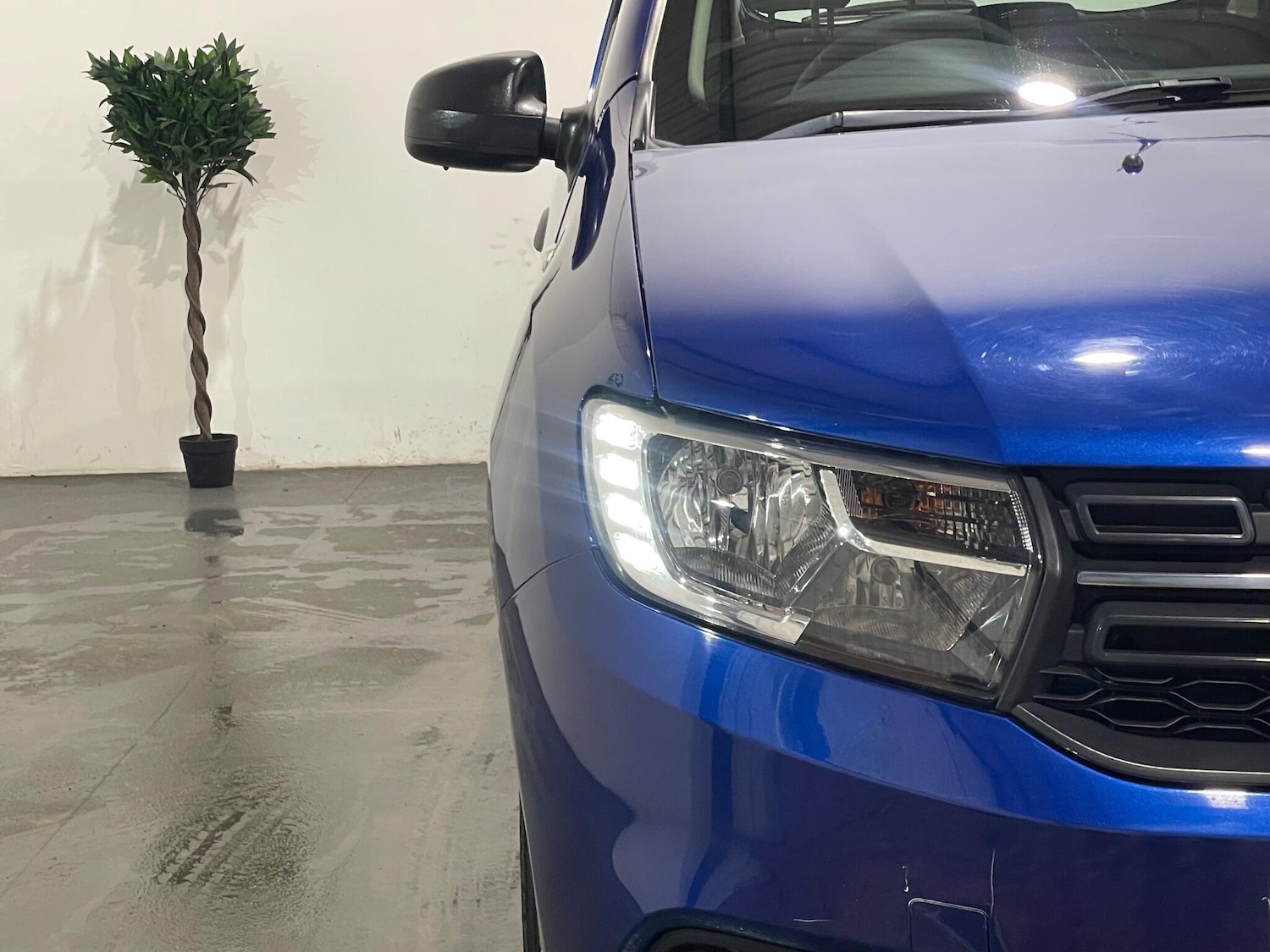 Used Dacia Sandero 2020 for sale - 77724119: Photo 48