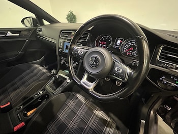 Used Volkswagen Golf 2015 for sale - 75532664: Photo