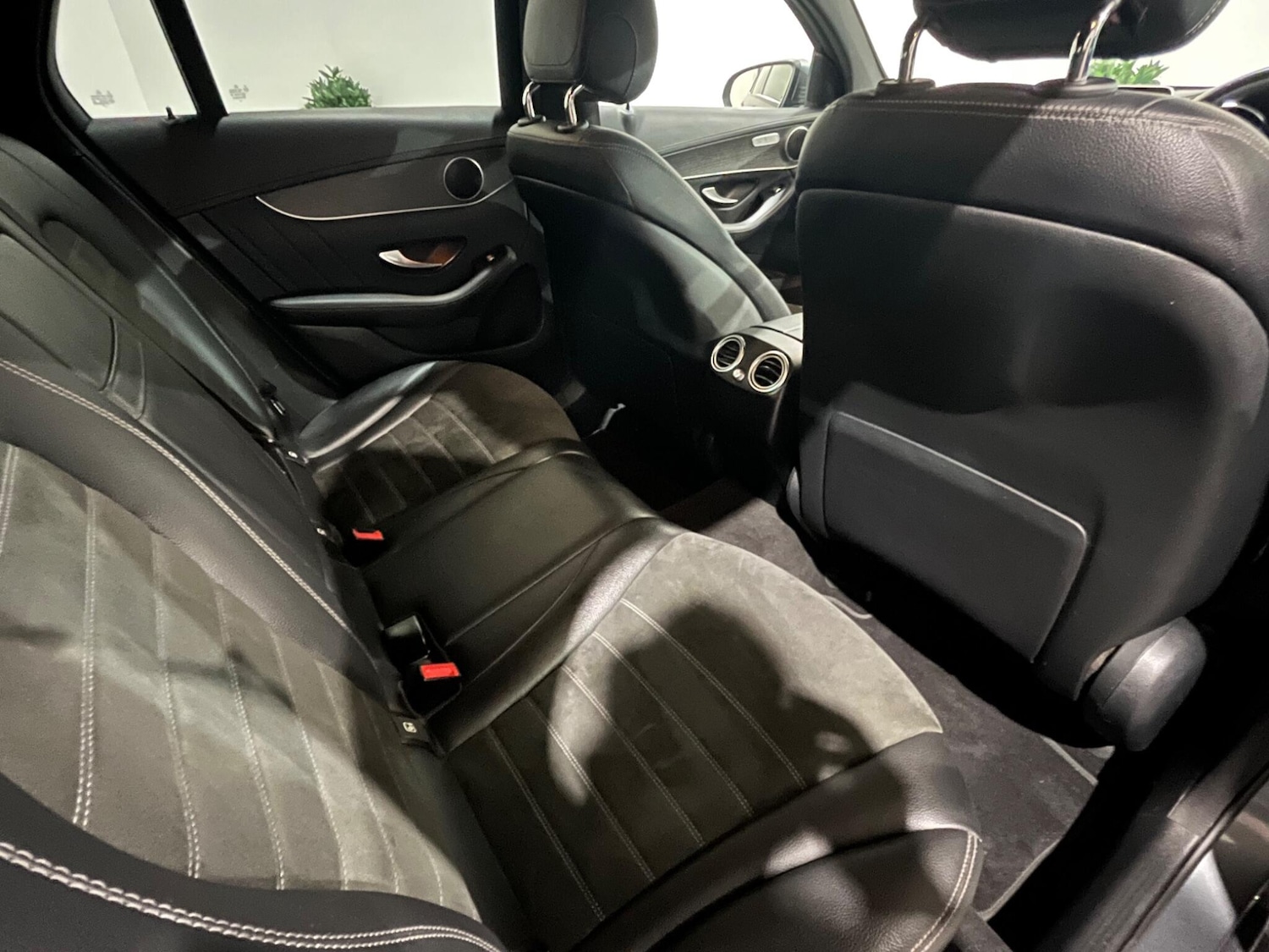 Used Mercedes-Benz GLC 2019 for sale - 76926641: Photo 20