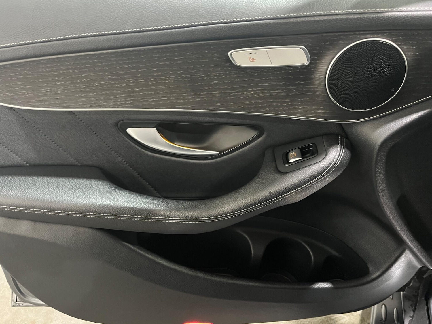 Used Mercedes-Benz GLC 2019 for sale - 76926641: Photo 30