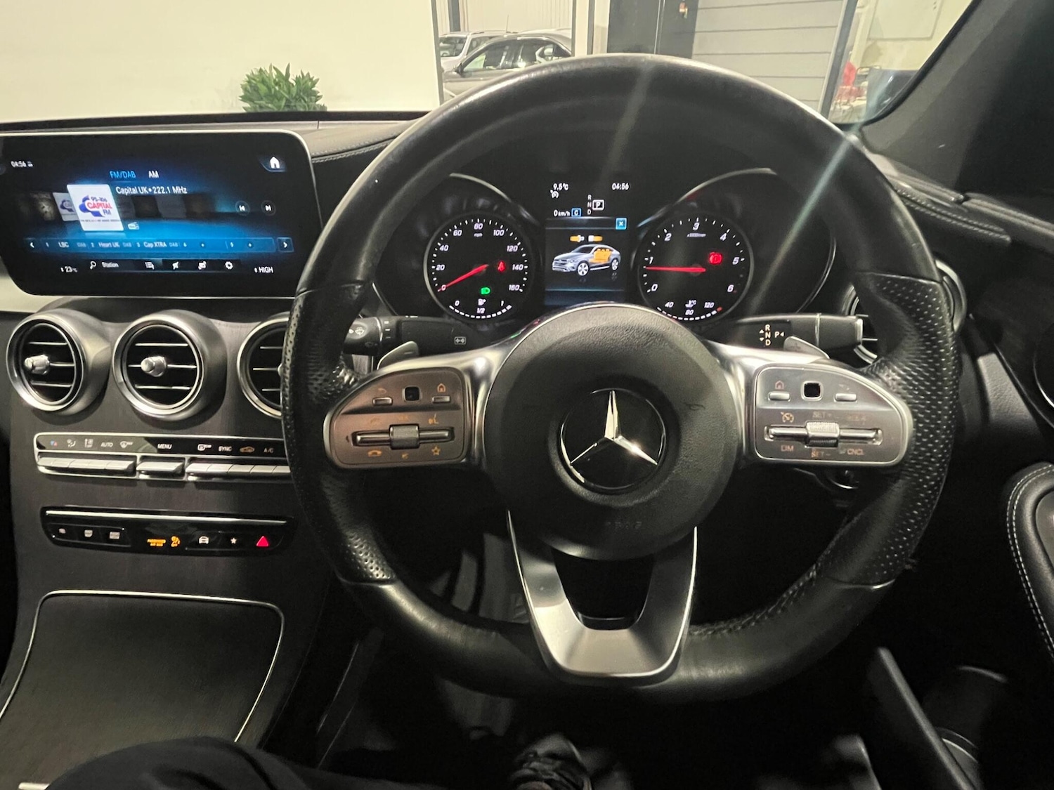 Used Mercedes-Benz GLC 2019 for sale - 76926641: Photo 50