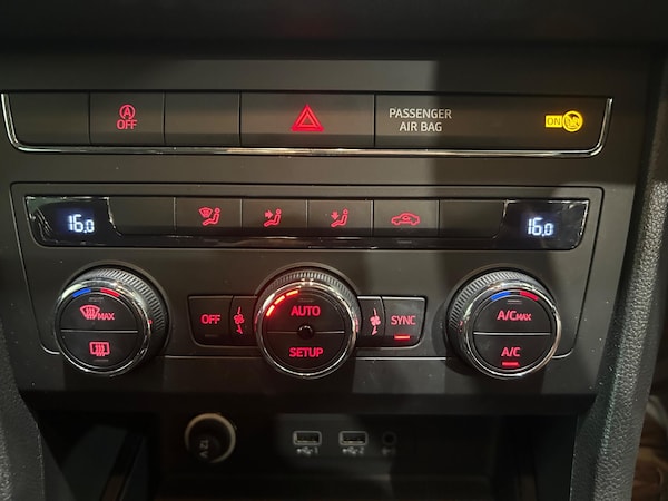 Used SEAT Ateca 2016 for sale - 75708685: Photo 31