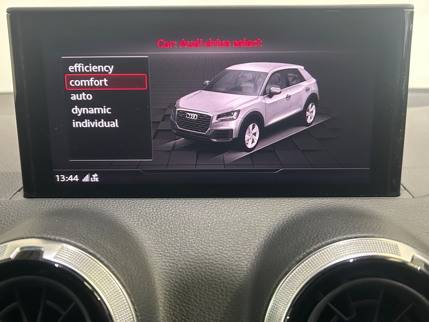 Used Audi Q2 2022 for sale - 76260564: Photo 42