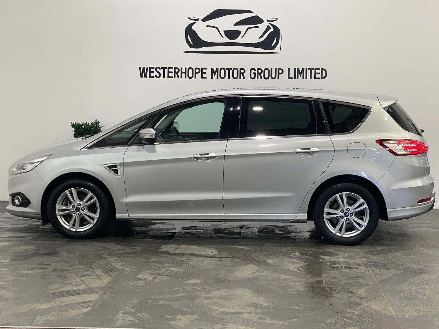 Used Ford S-Max 2016 for sale - 77769365: Photo 14