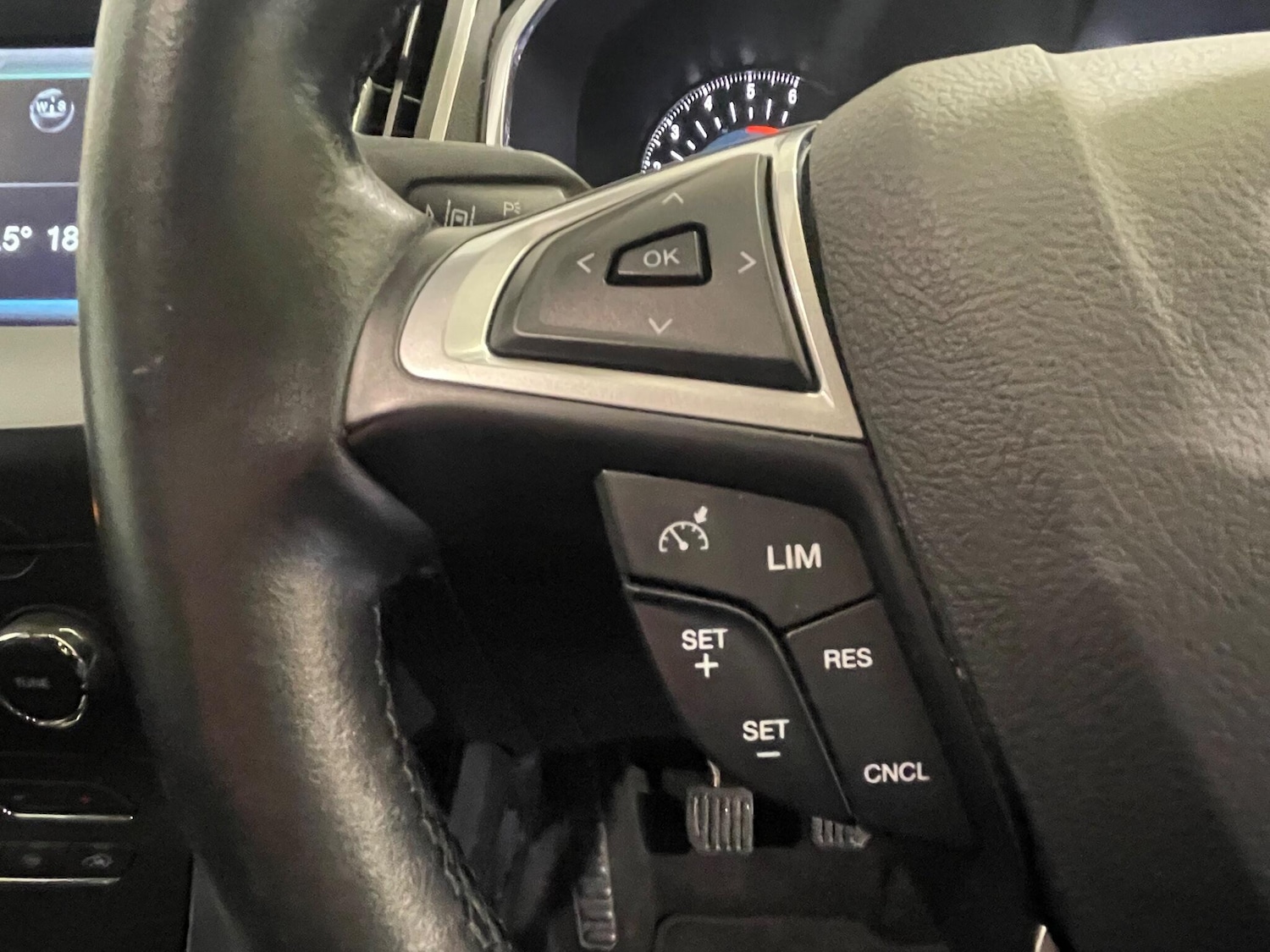 Used Ford S-Max 2016 for sale - 77769365: Photo 33