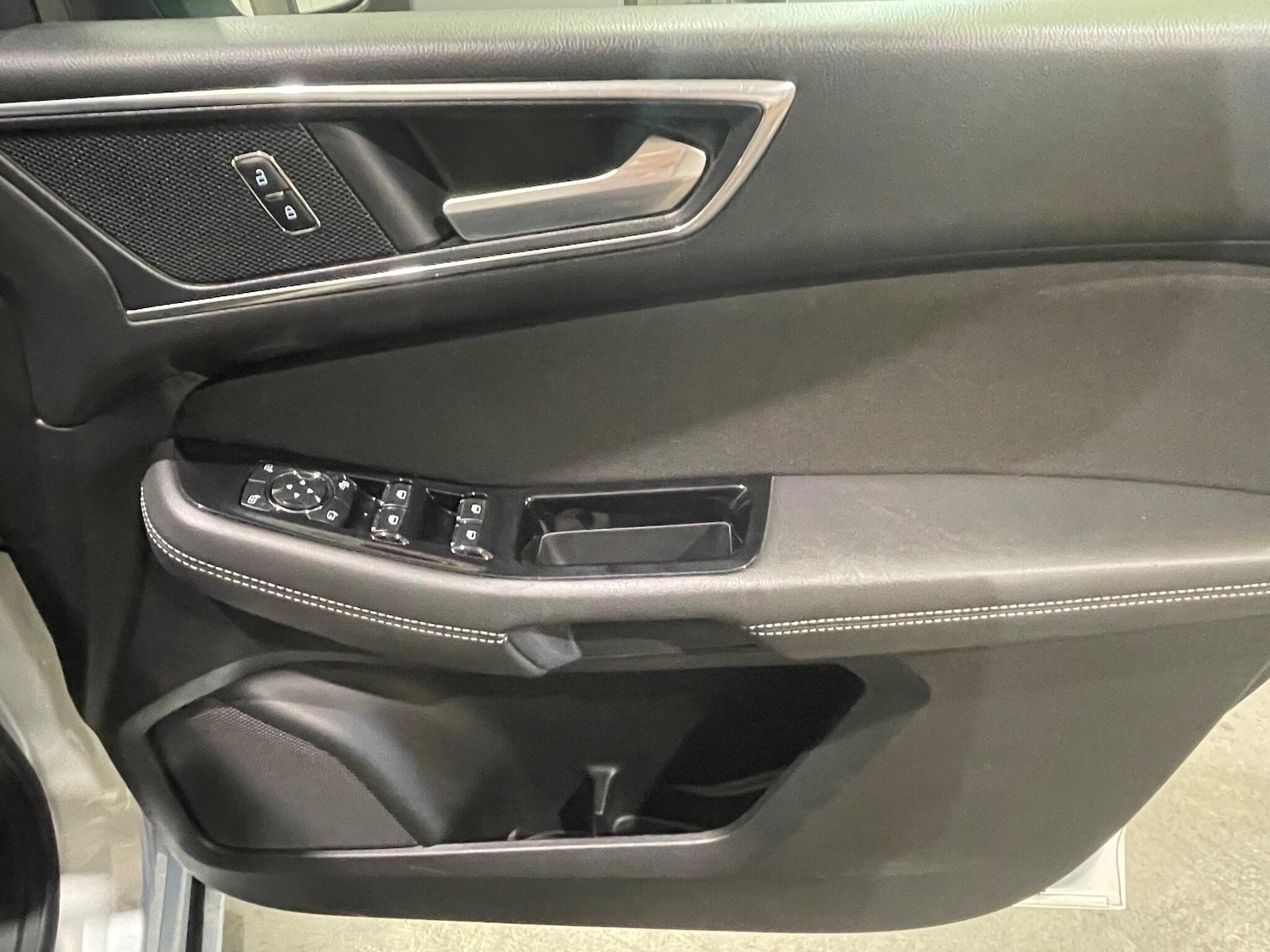 Used Ford S-Max 2016 for sale - 77769365: Photo 36