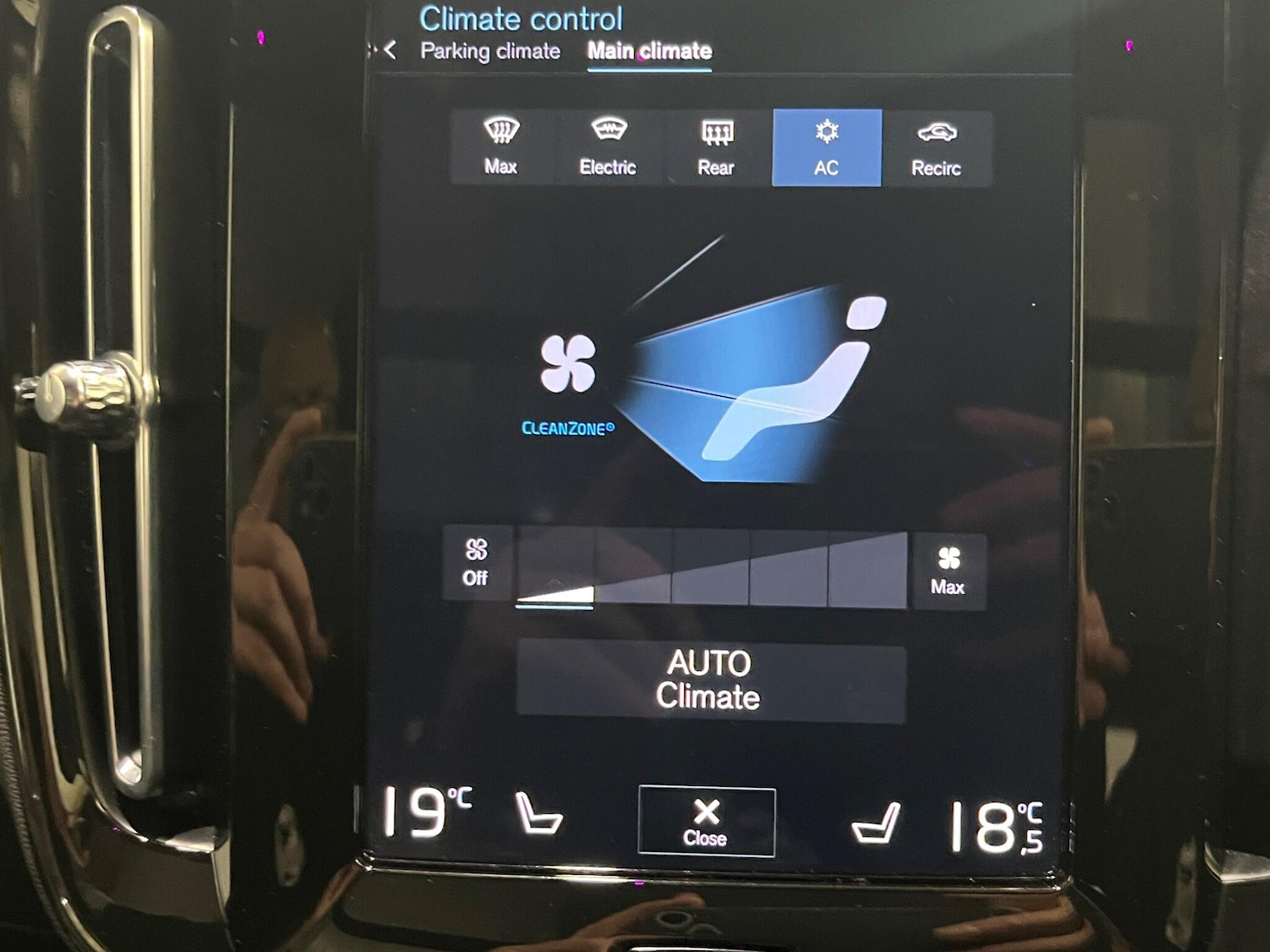 Used Volvo XC40 for sale - 78127678: Photo 40