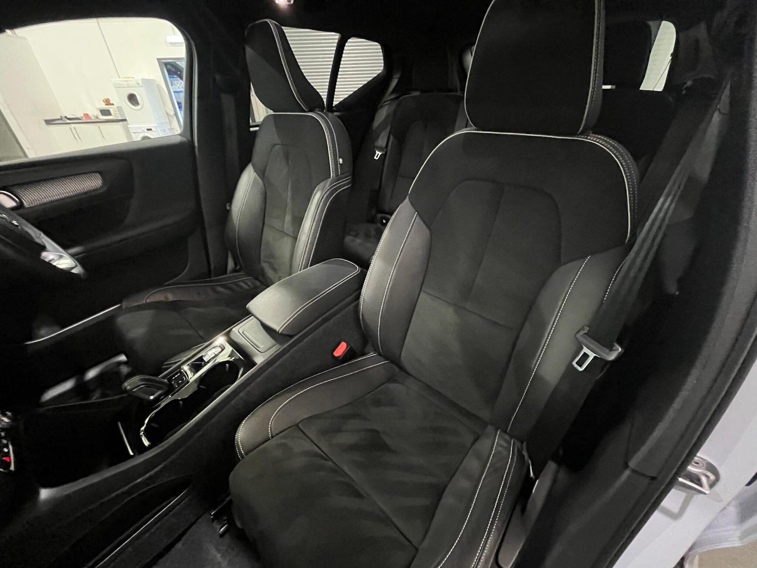 Used Volvo XC40 for sale - 78127678: Photo 53