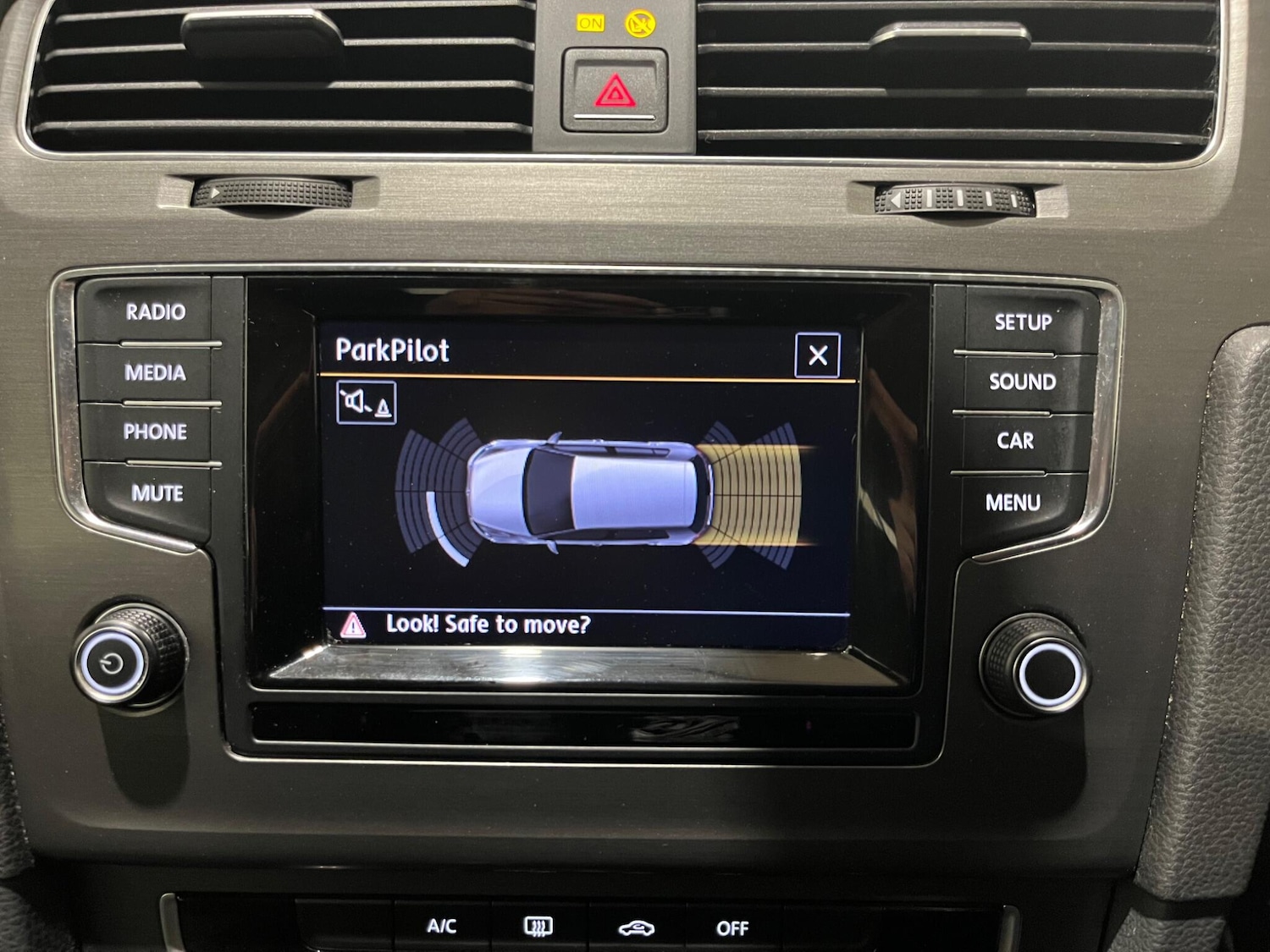 Used Volkswagen Golf 2013 for sale - 76512769: Photo 41