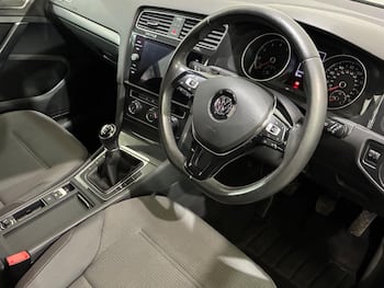 Used Volkswagen Golf 2017 for sale - 79634488: Photo