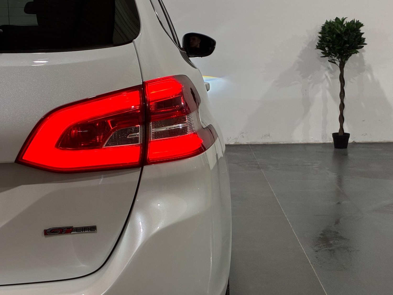 Used Peugeot 308 2017 for sale - 76456929: Photo 49