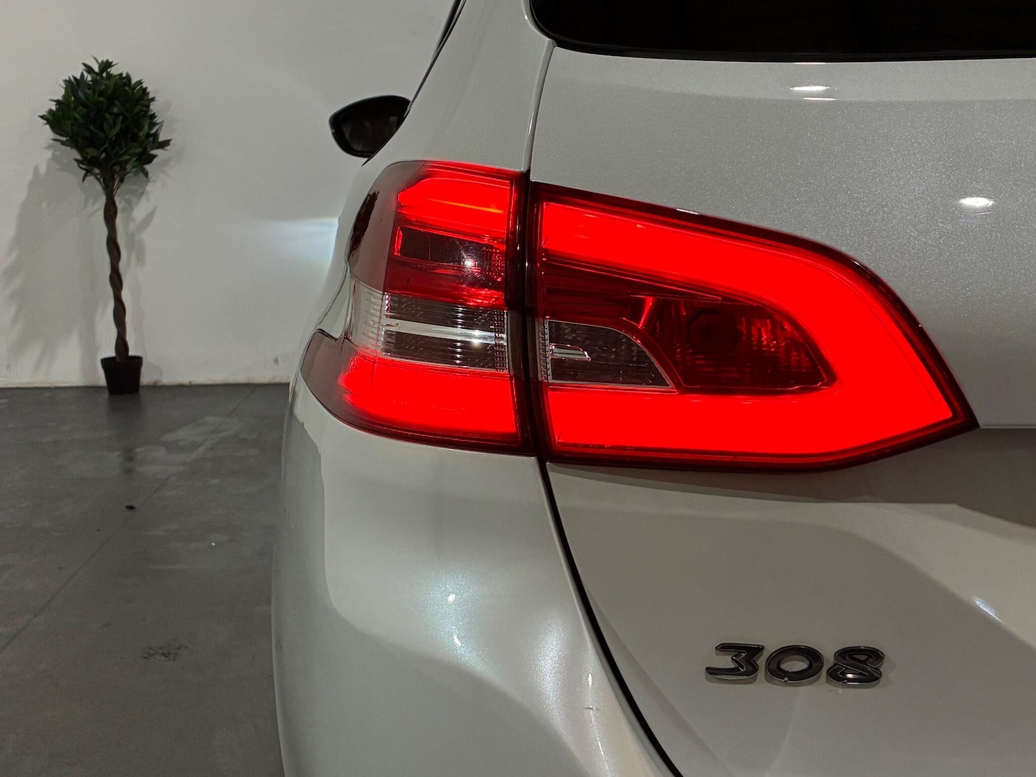 Used Peugeot 308 2017 for sale - 76456929: Photo 50