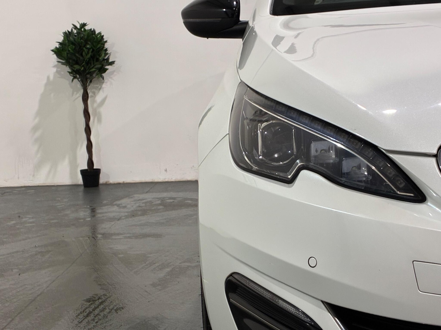 Used Peugeot 308 2017 for sale - 76456929: Photo 54