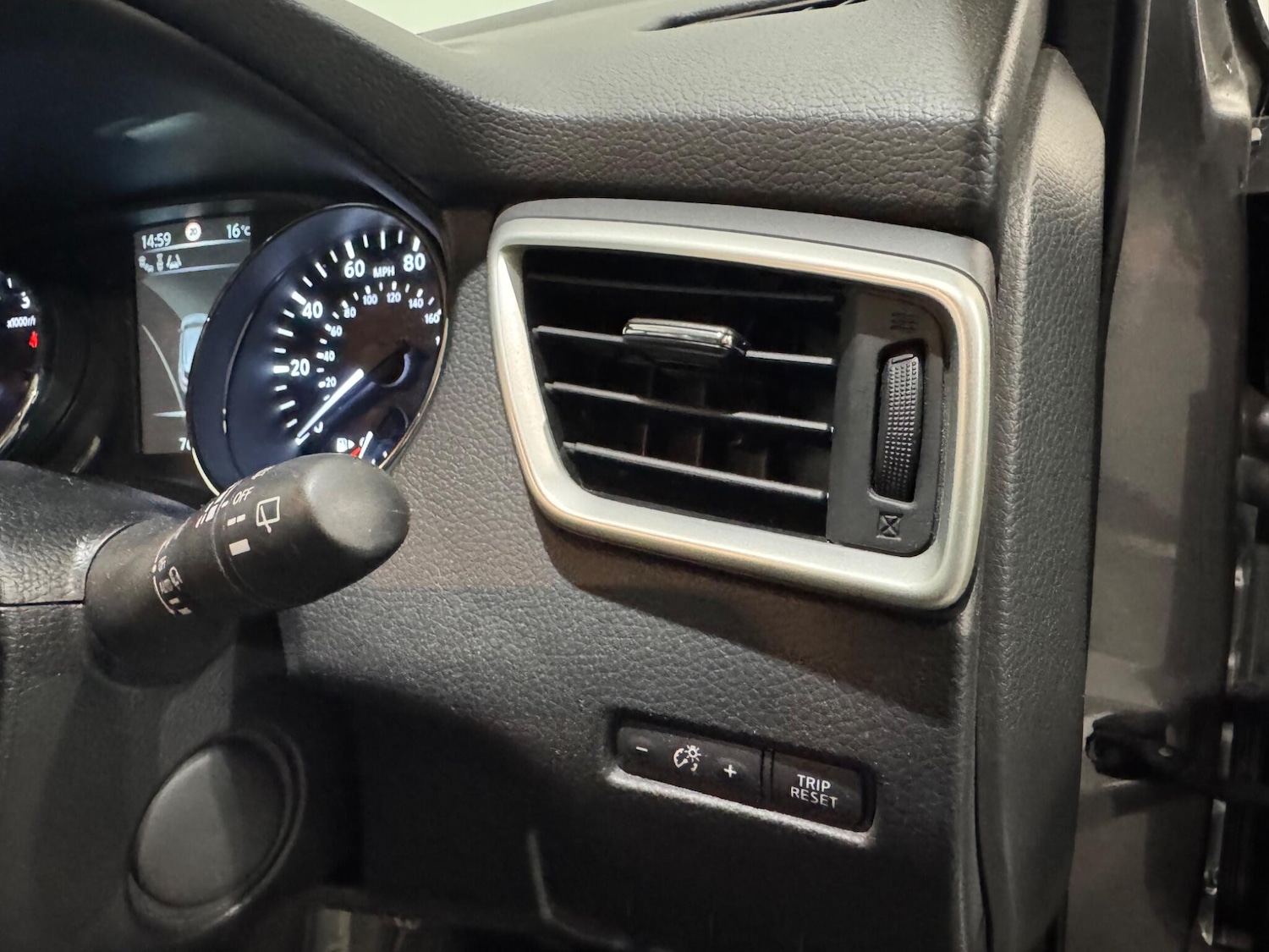 Used Nissan Qashqai 2015 for sale - 76562335: Photo 56