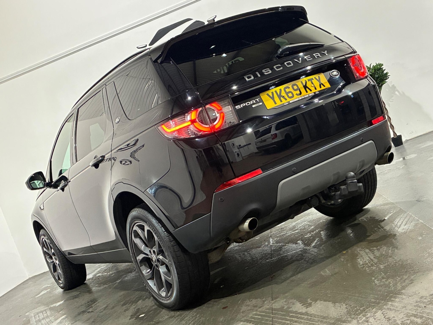 Used Land Rover Discovery Sport 2019 for sale - 76585091: Photo 10