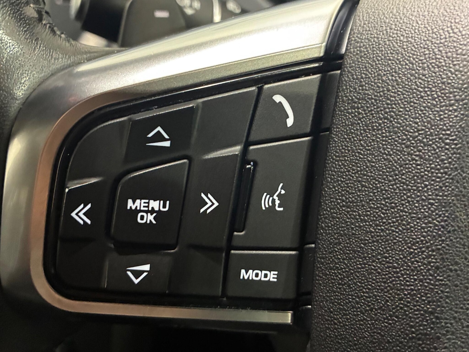 Used Land Rover Discovery Sport 2019 for sale - 76585091: Photo 37