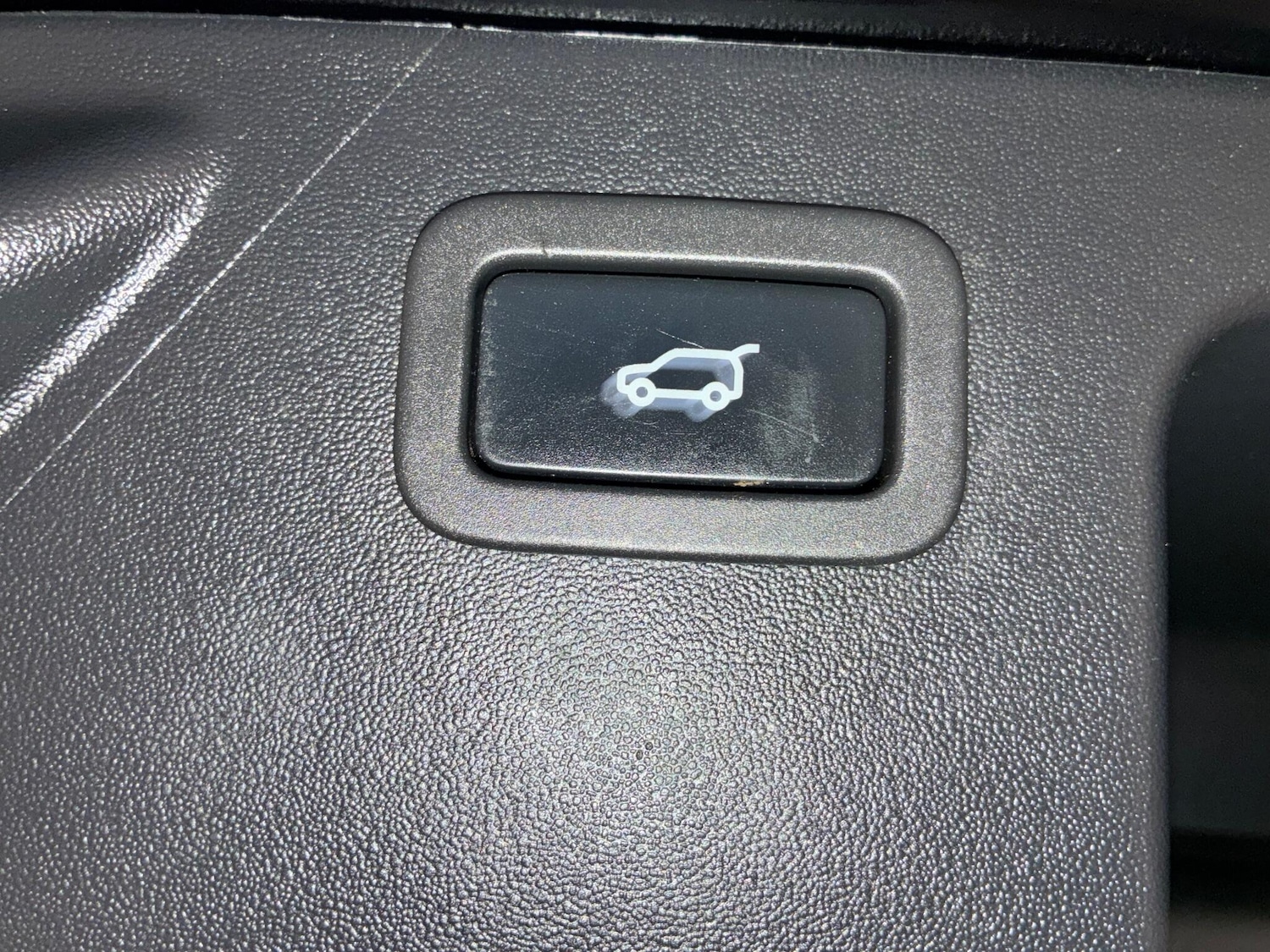 Used Land Rover Discovery Sport 2019 for sale - 76585091: Photo 40