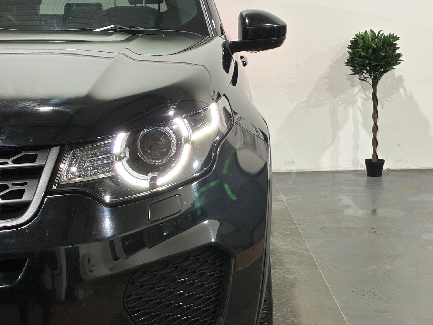 Used Land Rover Discovery Sport 2019 for sale - 76585091: Photo 55