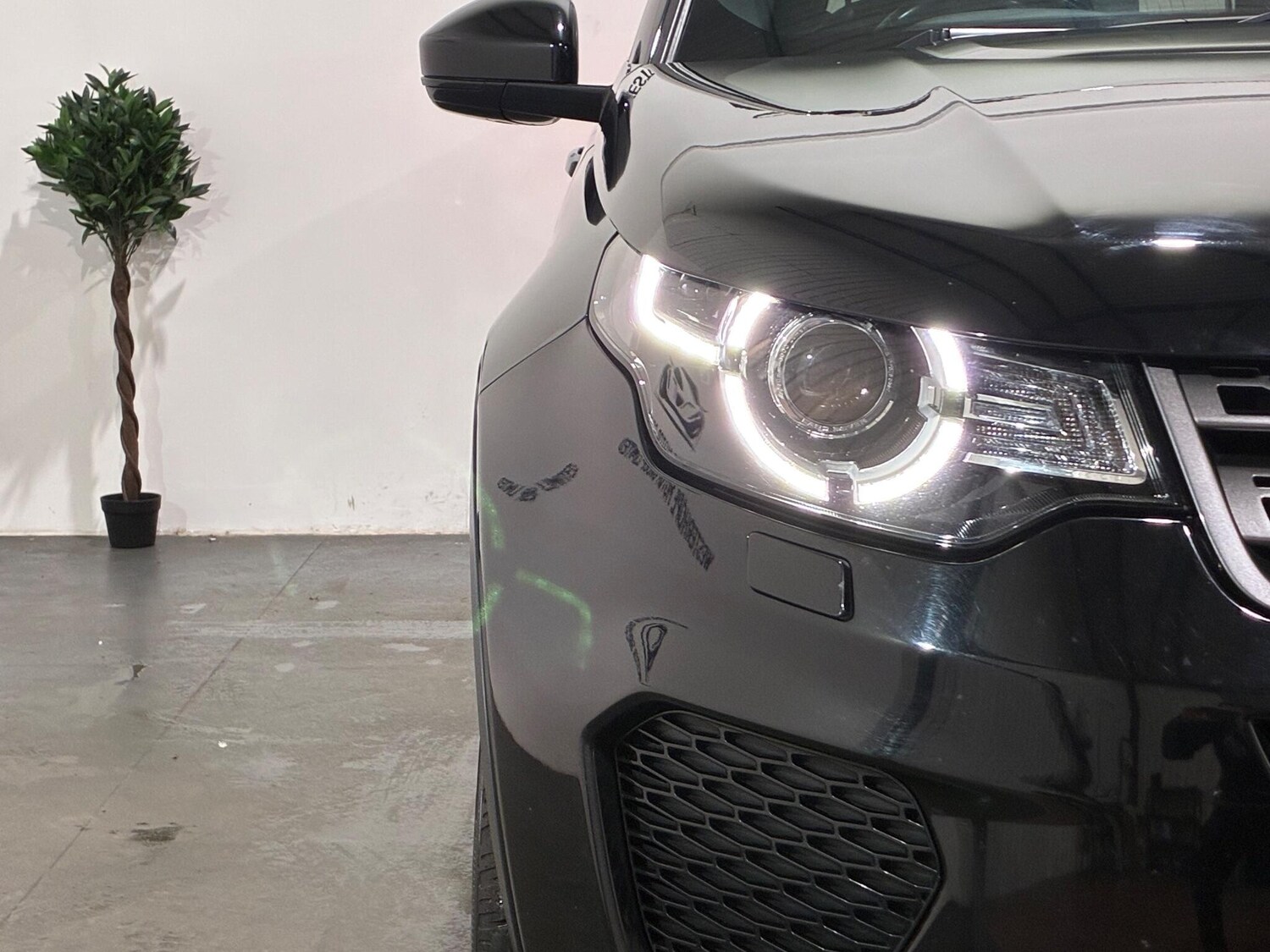 Used Land Rover Discovery Sport 2019 for sale - 76585091: Photo 56