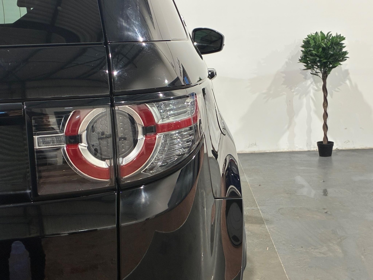 Used Land Rover Discovery Sport 2019 for sale - 76585091: Photo 59