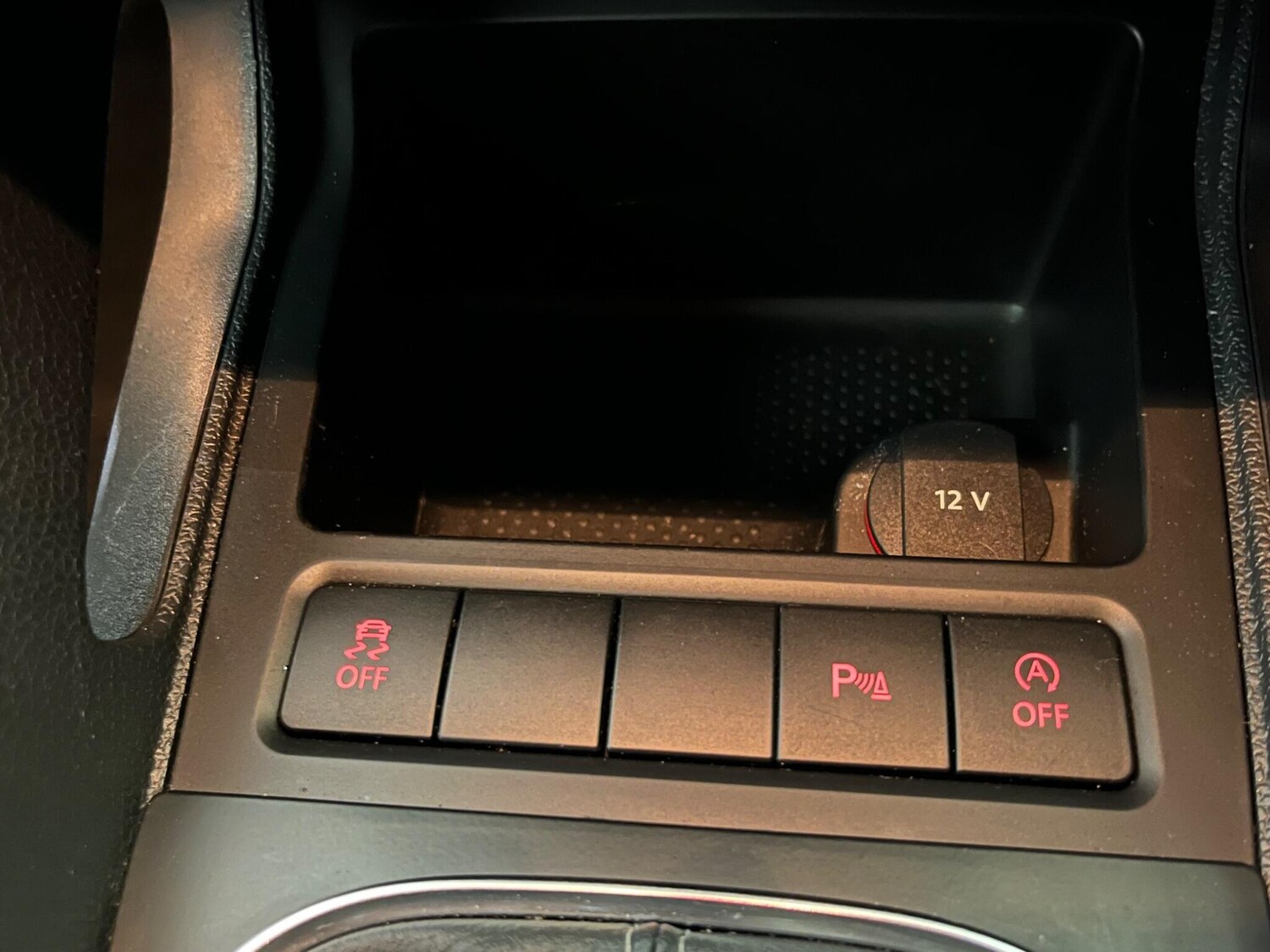 Used Volkswagen Scirocco 2014 for sale - 78019971: Photo 25